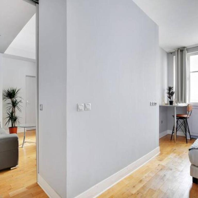 Elegant 2 pièces moderne - rue du Colisée - One-Bedroom Apartment - 6