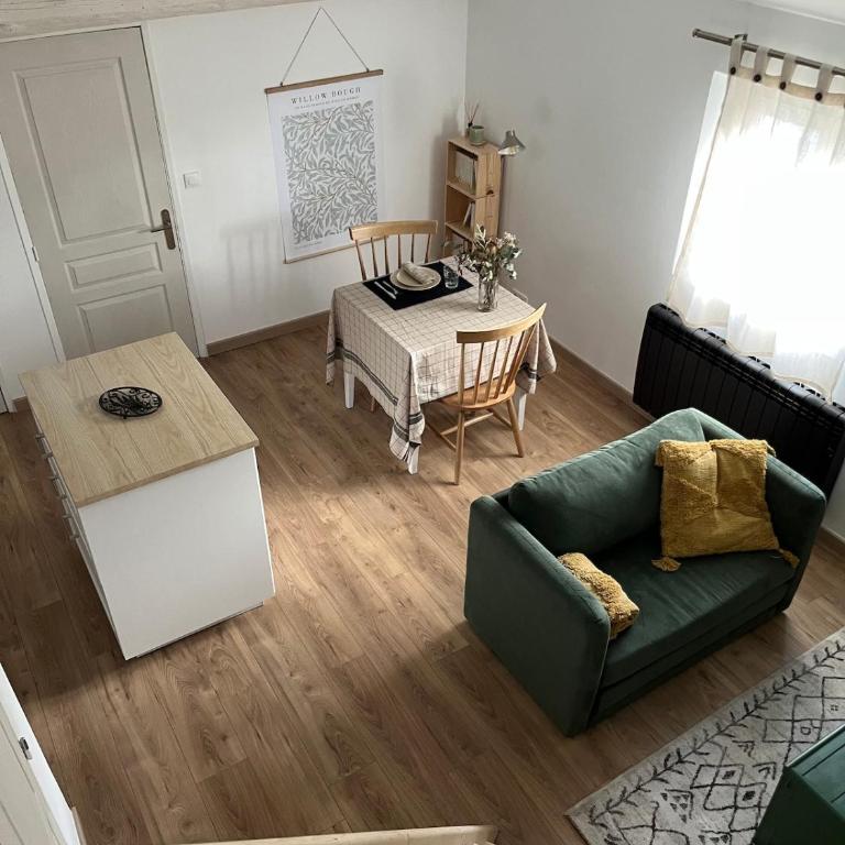 Appartement LAISSAC - CENTRE VILLE - WIFI - One-Bedroom Apartment - 4