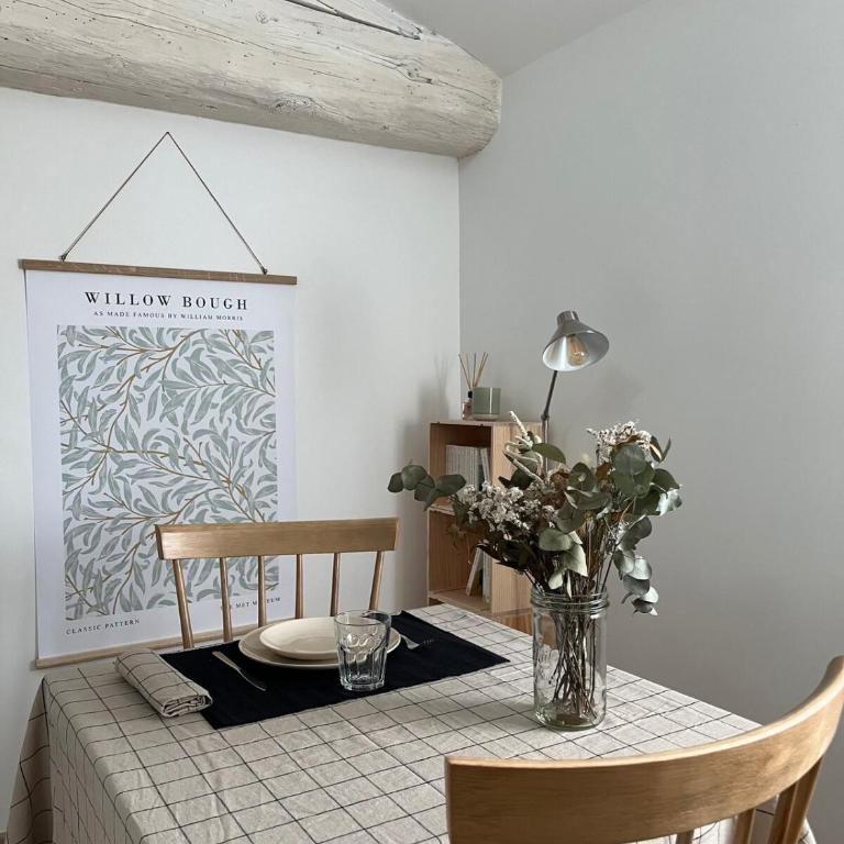 Appartement LAISSAC - CENTRE VILLE - WIFI - One-Bedroom Apartment - 14
