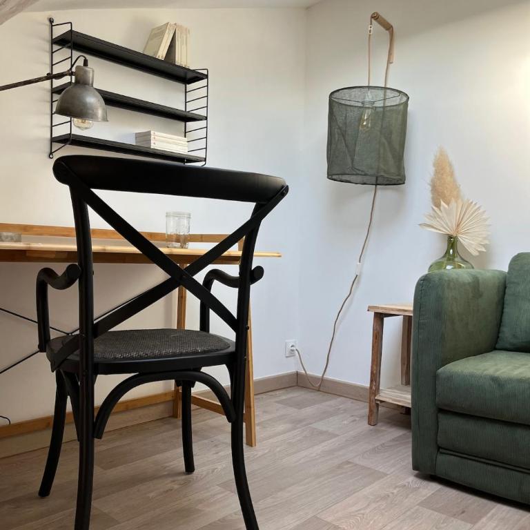 Appartement LAISSAC - CENTRE VILLE - WIFI - One-Bedroom Apartment - 32