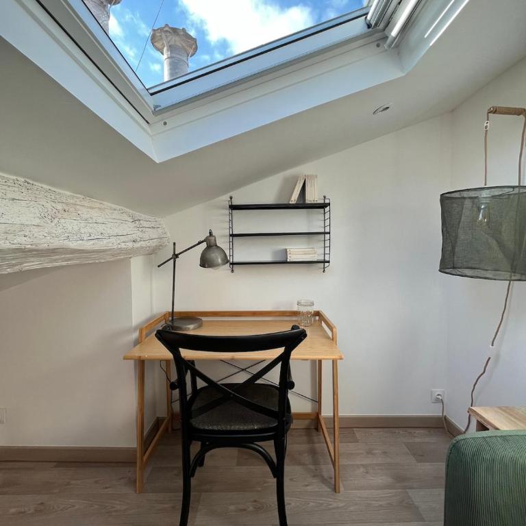Appartement LAISSAC - CENTRE VILLE - WIFI - One-Bedroom Apartment - 34