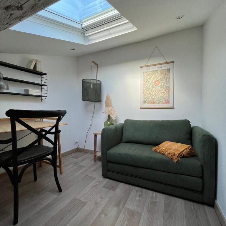 Appartement LAISSAC - CENTRE VILLE - WIFI - One-Bedroom Apartment - 35