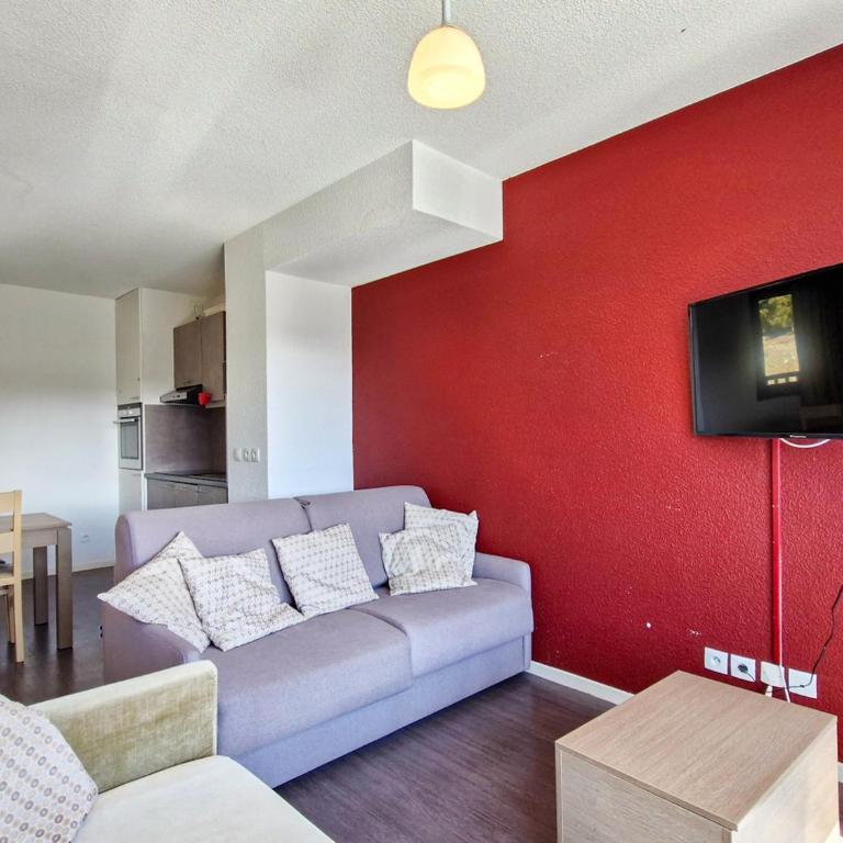 Appartement au pied des pistes avec piscine et parking - FR-1-425-189 - Appartement - 10