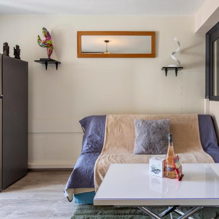 Chez Hélène - Charmant deux pièces climatisé avec parking privé - Appartamento con 1 Camera da Letto - 3