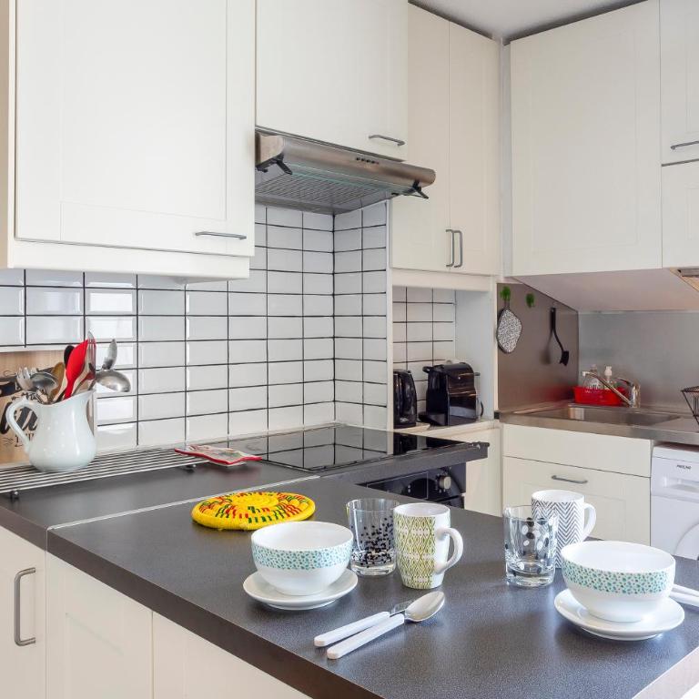 Chez Hélène - Charmant deux pièces climatisé avec parking privé - Appartamento con 1 Camera da Letto - 11