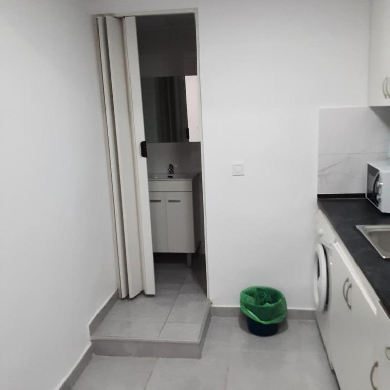 precioso apartamento moderno cerca del carrefour rosaleda - Deluxe Queen Room - 12