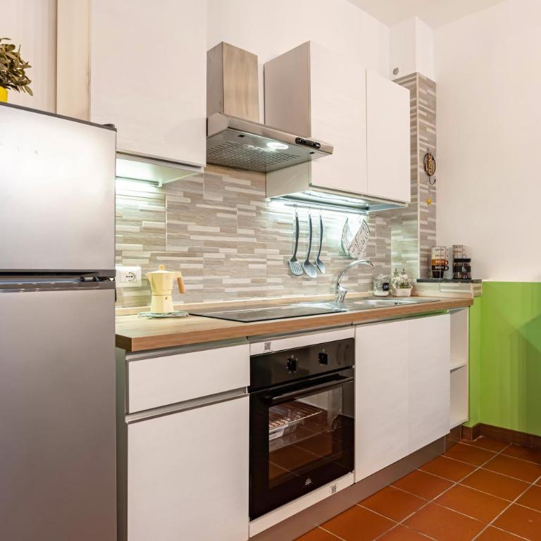 GuestHost - Le Ciminiere Home - Central apt near the station - One-Bedroom Apartment - 5