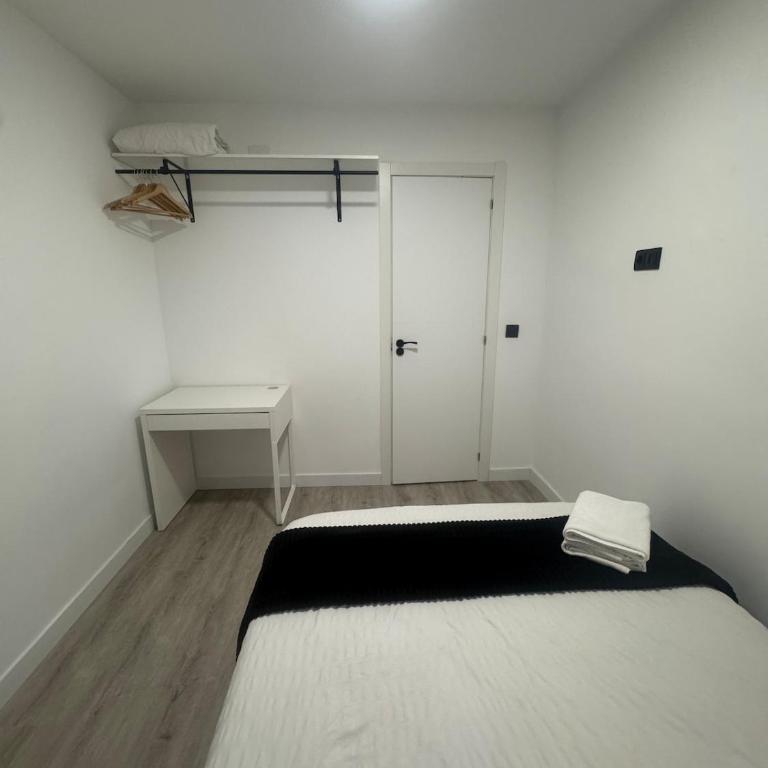 Apartamento cuatro habitaciones a 15 minutos del centro de Madrid - Apartment - 18