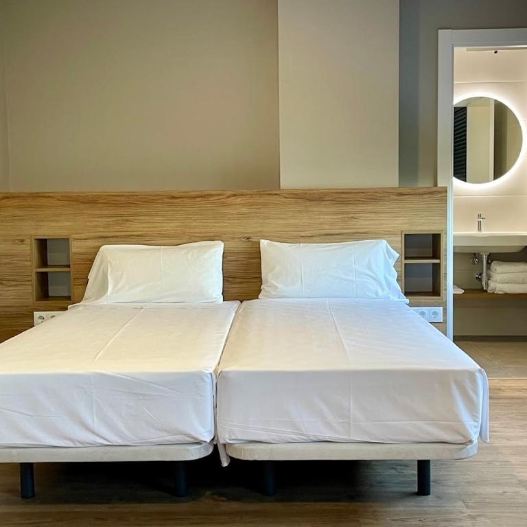 Apartamentos CRUNIA - Estudios - Estudio Estándar - 2