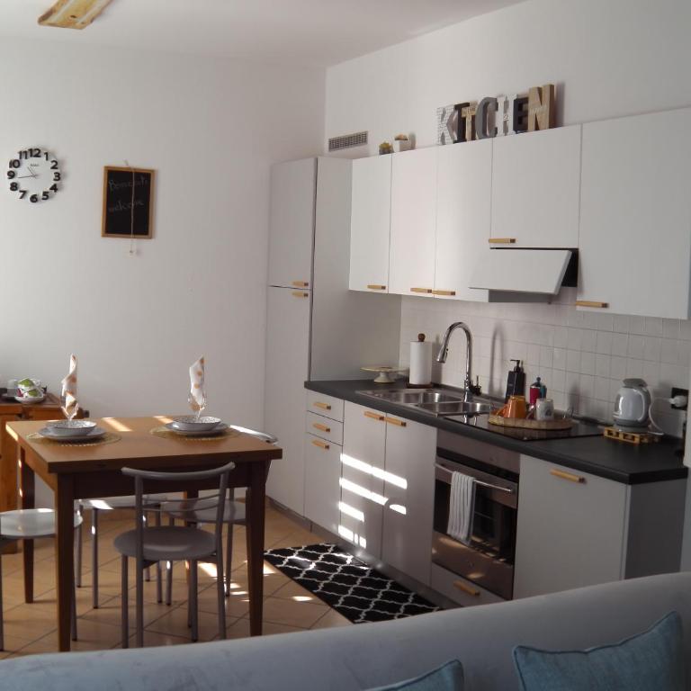 APPARTAMENTO ACERO - 2 min walk to Bernina Express - 150metri - Maisonette - 4