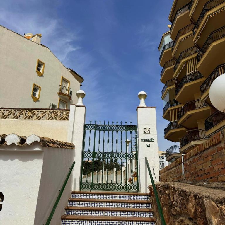 Terraza y vistas en Carihuela Erisa 2 a 100 metros de la playa - Apartamento de 2 dormitorios - 39