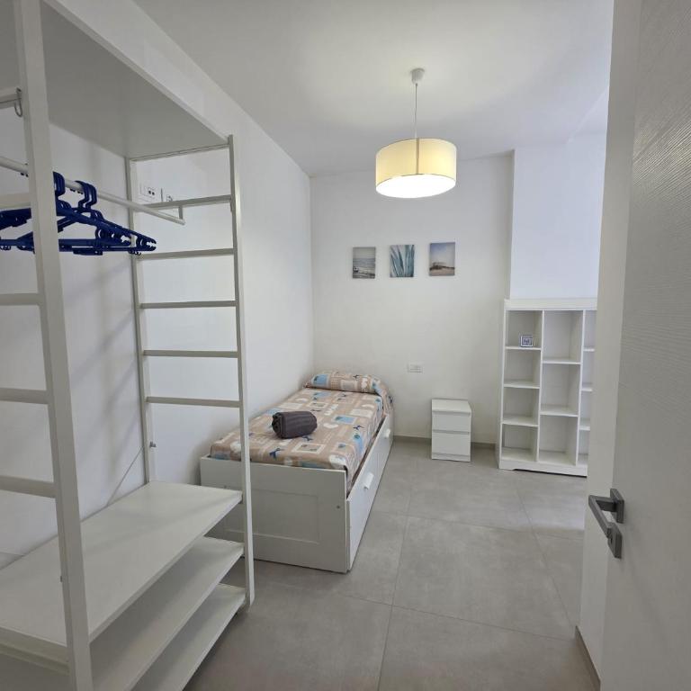 Appartamento Angolo Blu Fronte Mare - Two-Bedroom Apartment - 24
