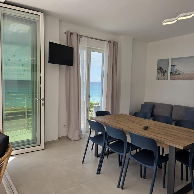 Appartamento Angolo Blu Fronte Mare - Two-Bedroom Apartment - 34