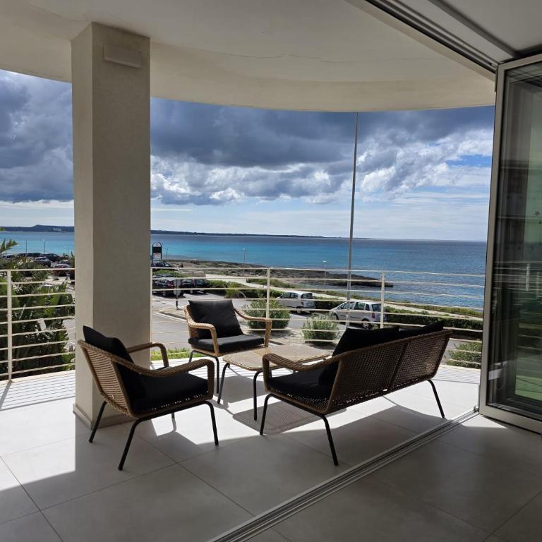 Appartamento Angolo Blu Fronte Mare - Two-Bedroom Apartment - 1