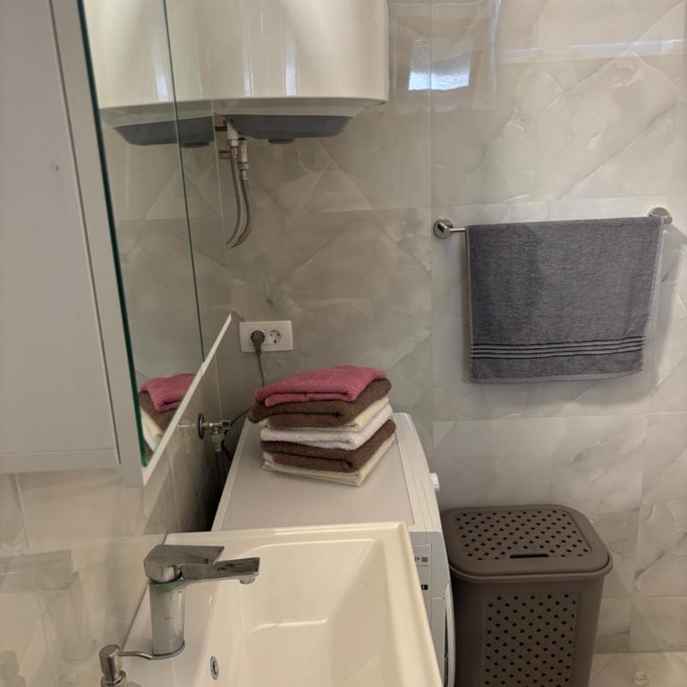Max Apartments - Two-Bedroom Apartment - 20