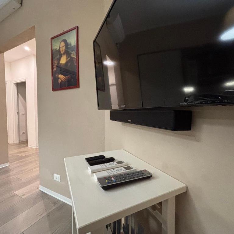 HAPPY HOLIDAYS FLORENCE - Two-Bedroom Apartment - 12