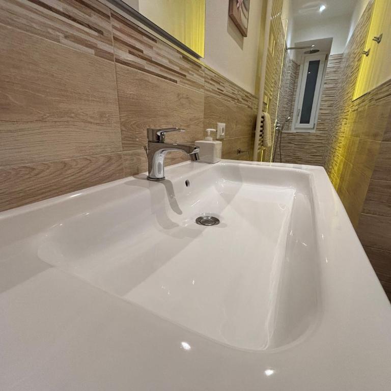 HAPPY HOLIDAYS FLORENCE - Two-Bedroom Apartment - 25