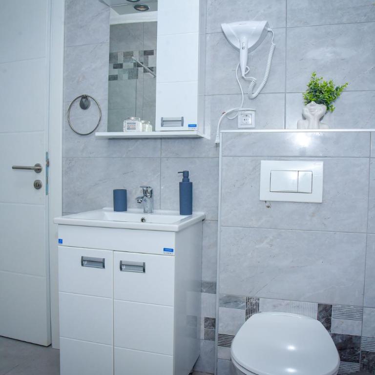 Sunčani Horizonti - Apartman sa 2 Spavaće Sobe - 11