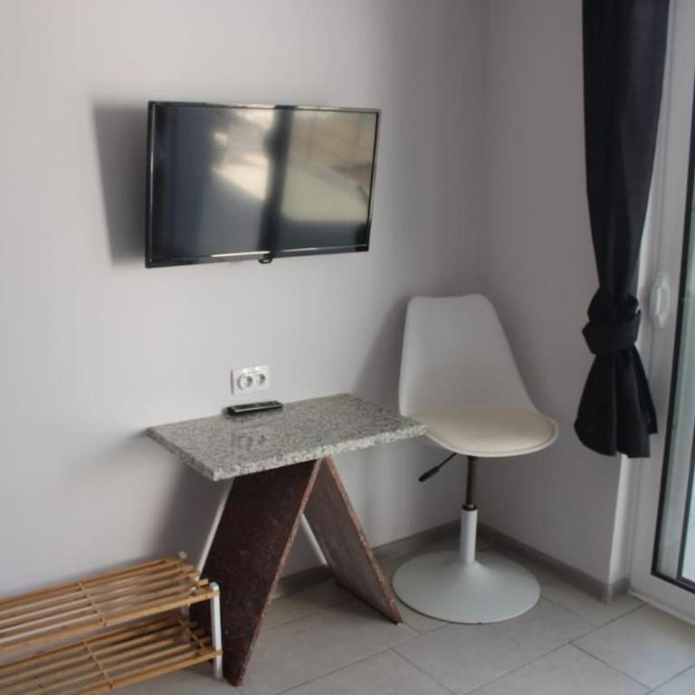 Carefree Apartments - Apartment 1 with sea view - 37