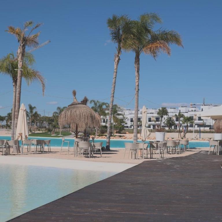Luxury apartment - Lake & Life Resort - Jacuzzi - Gym - Apartamento de 2 dormitorios con vistas al complejo - 9