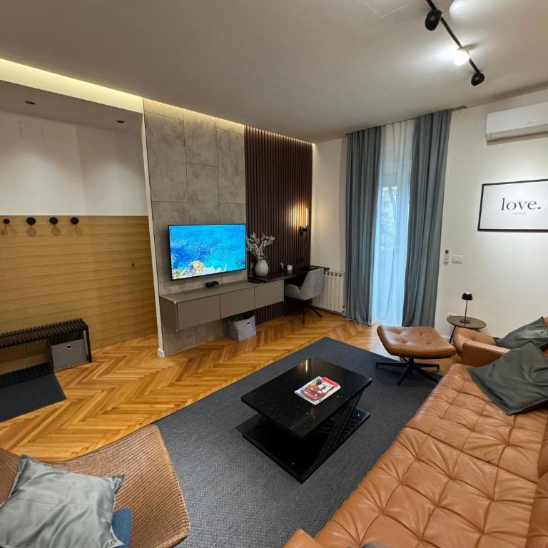 Family Apartment BOREAS Trieste - Appartamento con 1 Camera da Letto - 11