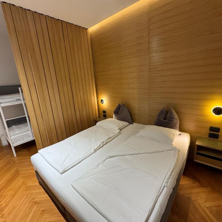 Family Apartment BOREAS Trieste - Appartamento con 1 Camera da Letto - 21