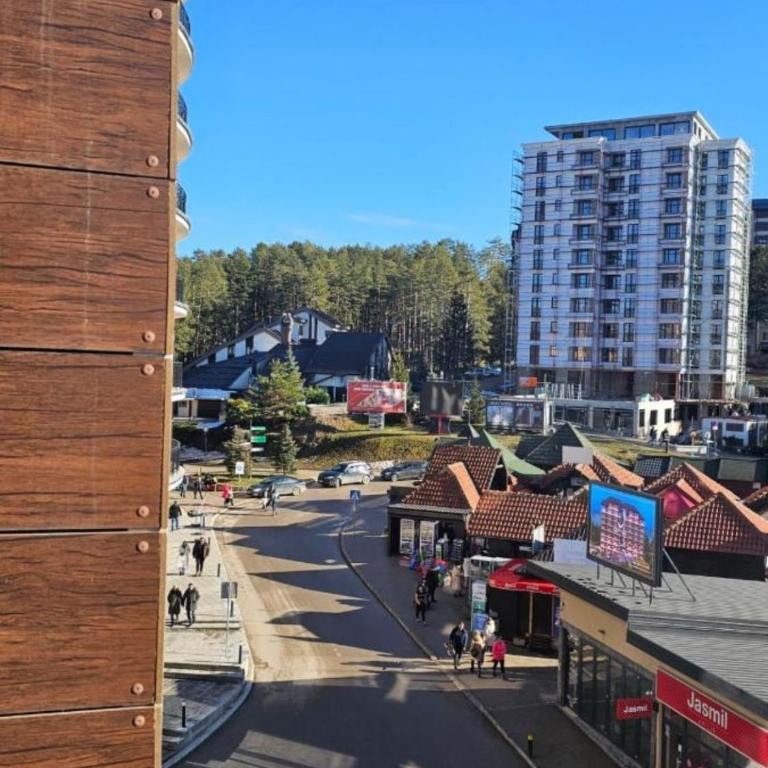 Studio Serena - Studio Apartment with Balcony - 18