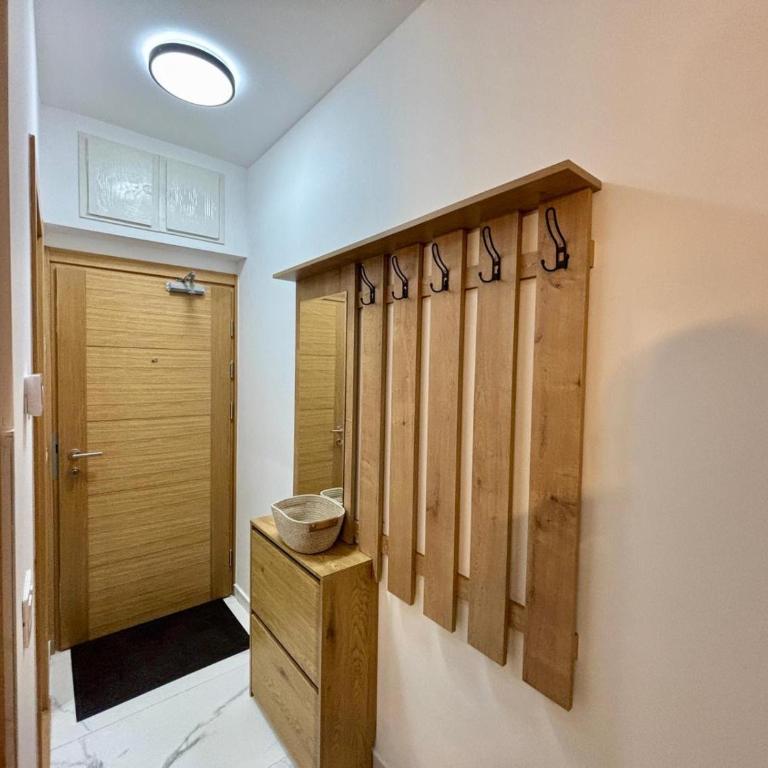 Studio Serena - Studio Apartment with Balcony - 10