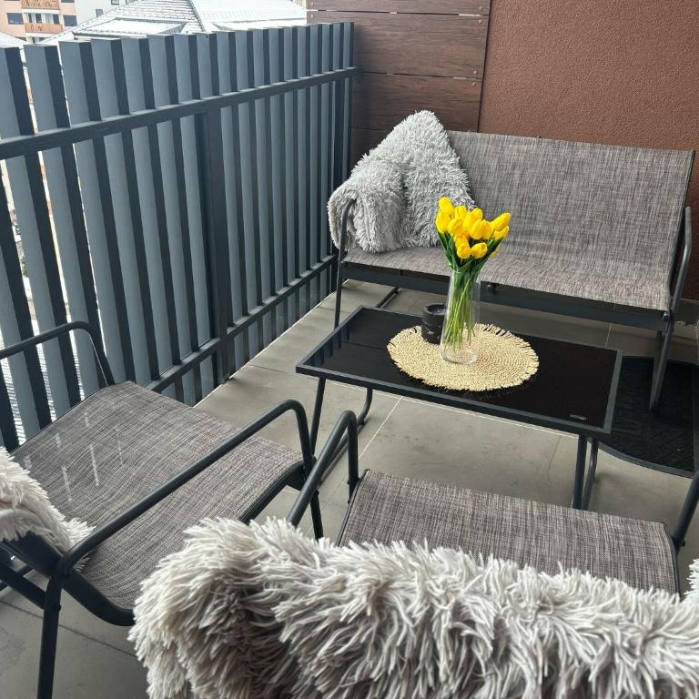 Studio Serena - Studio Apartment with Balcony - 13