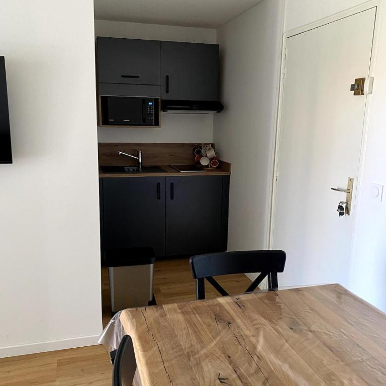 Appartement neuf à 100m de la plage - Appartement - 12