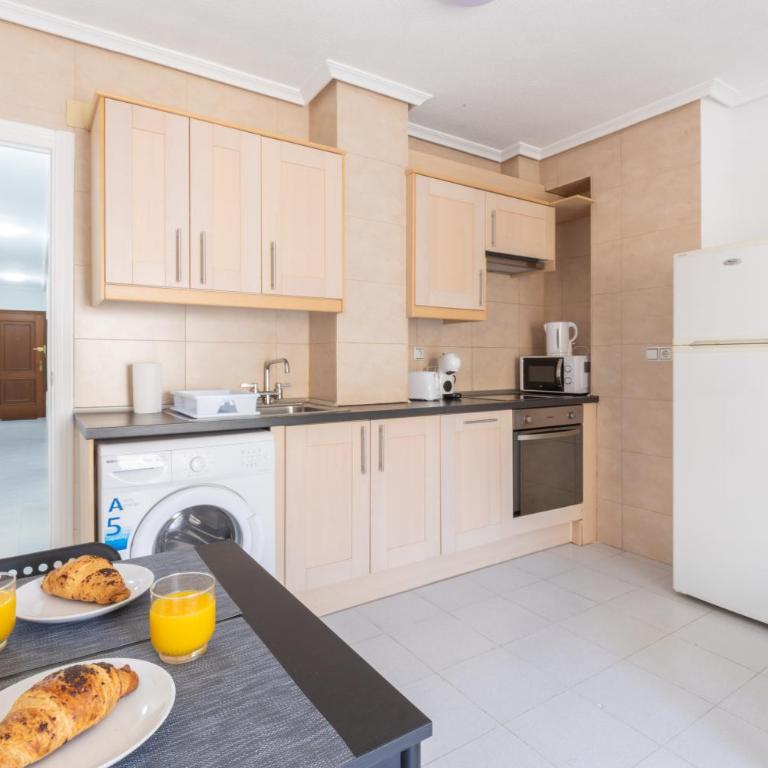 2-bedroom apartment - close to beaches and center - Two-Bedroom Apartment - 22
