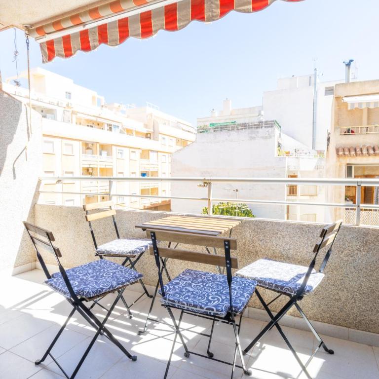 2-bedroom apartment - close to beaches and center - Two-Bedroom Apartment - 39