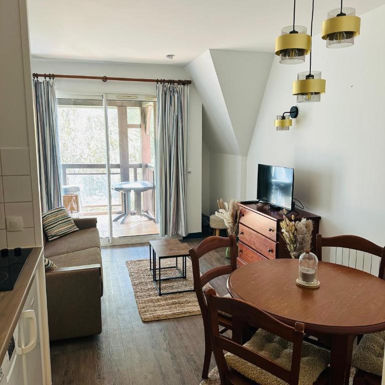 Appartement T2 avec piscine - Appartamento con 1 Camera da Letto - 2