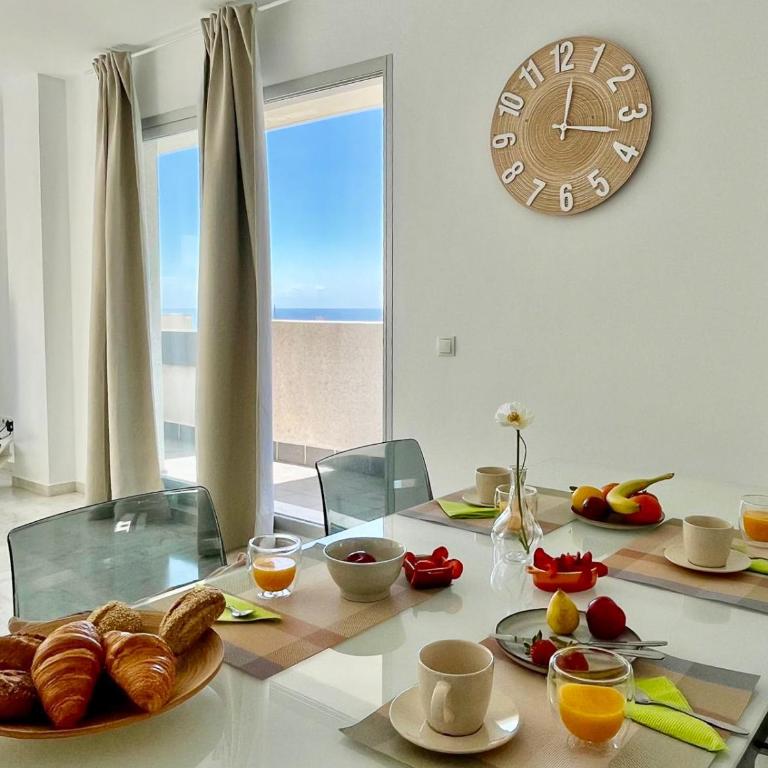 Apartment with nice Views, Pool & Parking - Apartamento de 2 dormitorios - 11
