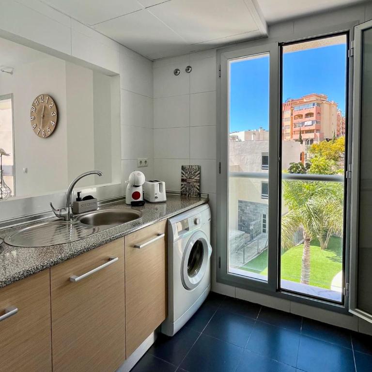 Apartment with nice Views, Pool & Parking - Apartamento de 2 dormitorios - 17