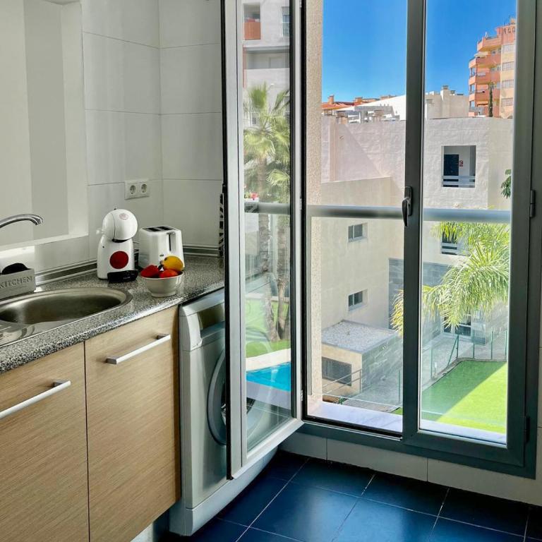 Apartment with nice Views, Pool & Parking - Apartamento de 2 dormitorios - 23