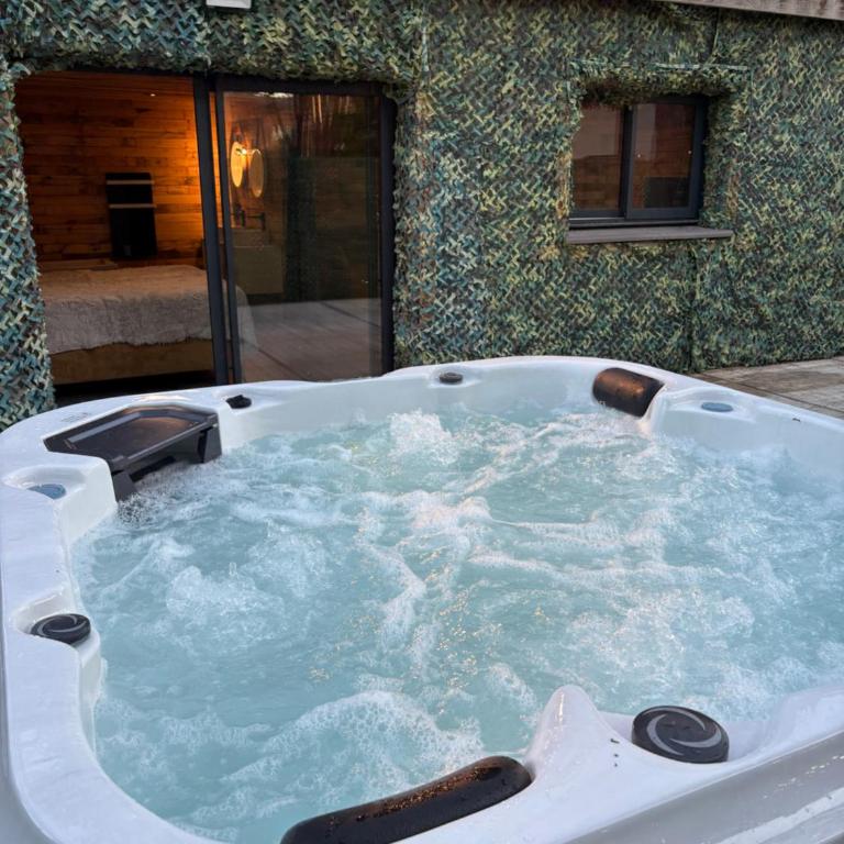 Chalet and Spa - One-Bedroom Apartment - 9