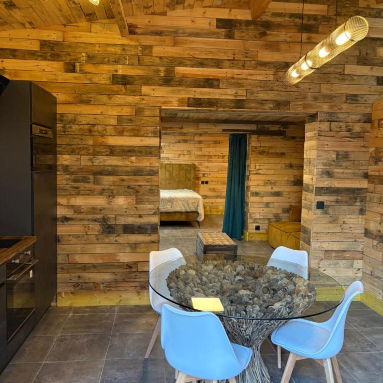 Chalet and Spa - One-Bedroom Apartment - 18
