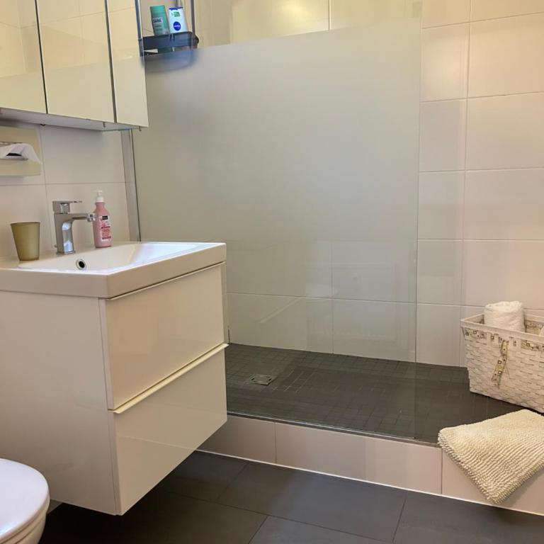 Exclusive Holiday Apartments - Appartamento con 1 Camera da Letto, Balcone e Vista Giardino - 6