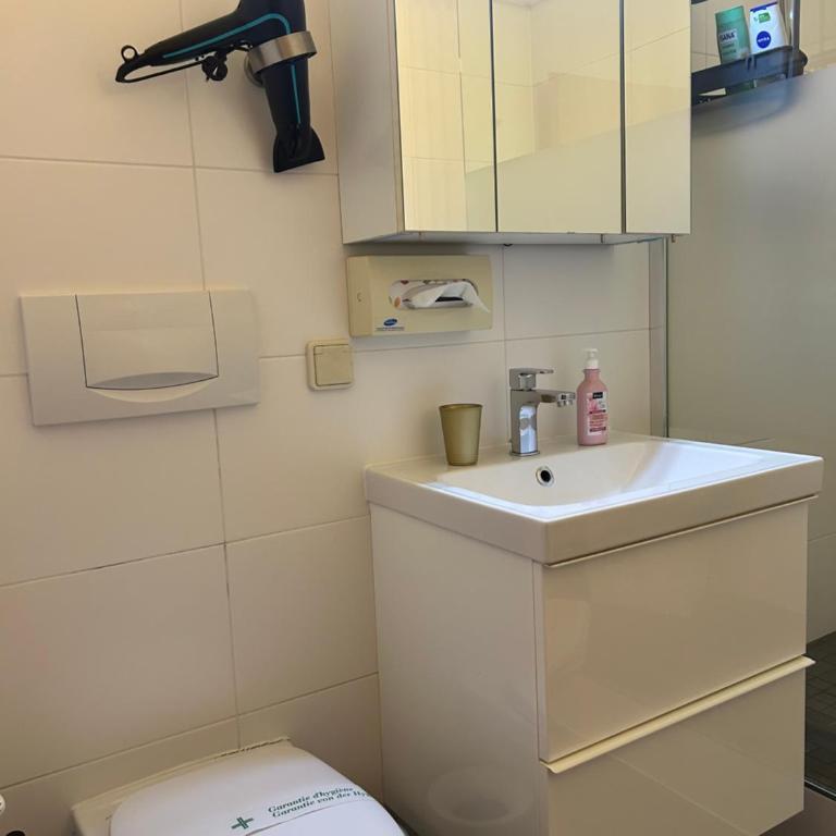 Exclusive Holiday Apartments - Appartamento con 1 Camera da Letto e Balcone con Vista Frontale - 8