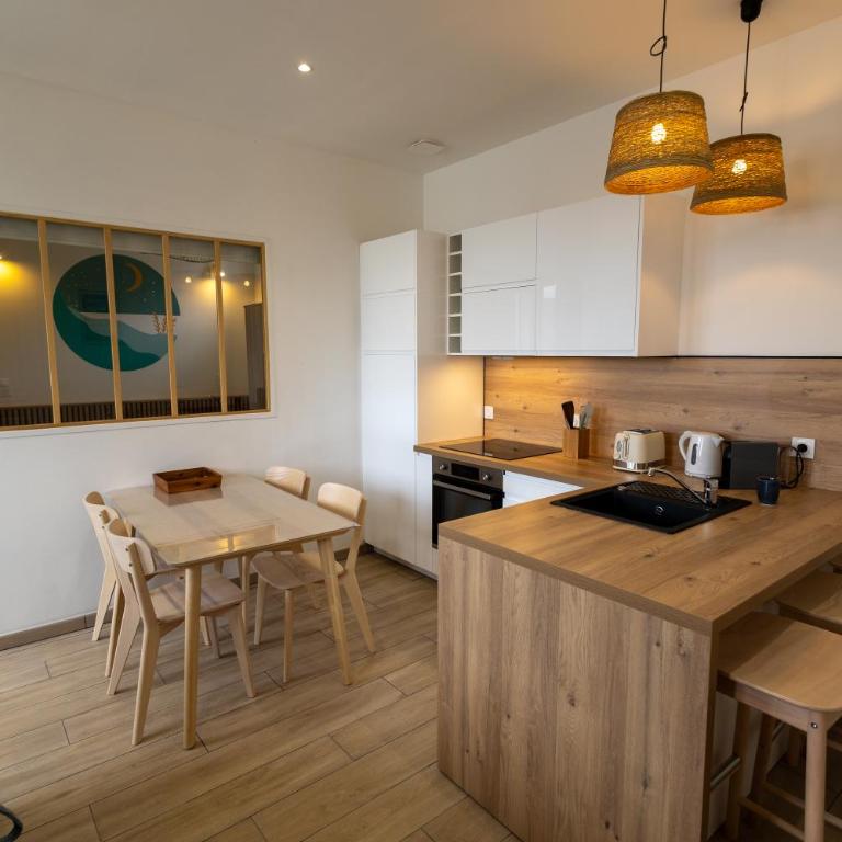 Logement Cotex, Appartement 6P, Parking Privé - Apartment mit 2 Schlafzimmern - 1