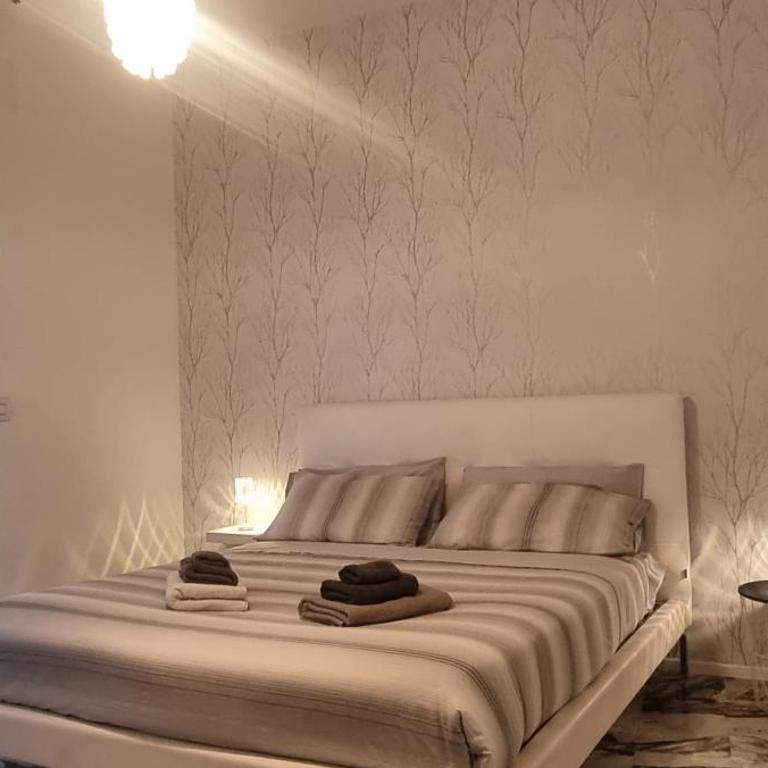 Repubblica Rooms - Double Room with Balcony - 5