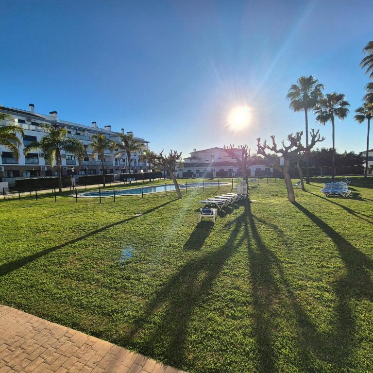 Sunrise House Oliva Nova Beach & MET Apartment - Apartamento de 2 dormitorios con terraza - 44