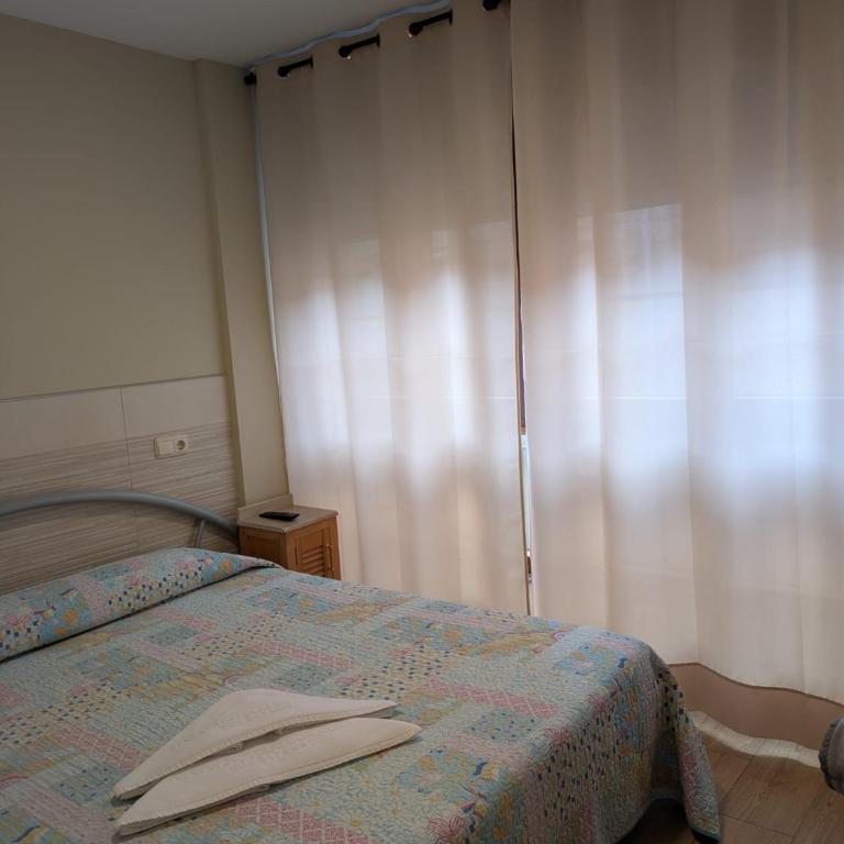 ALBOR II - Habitación Doble Económica - 11