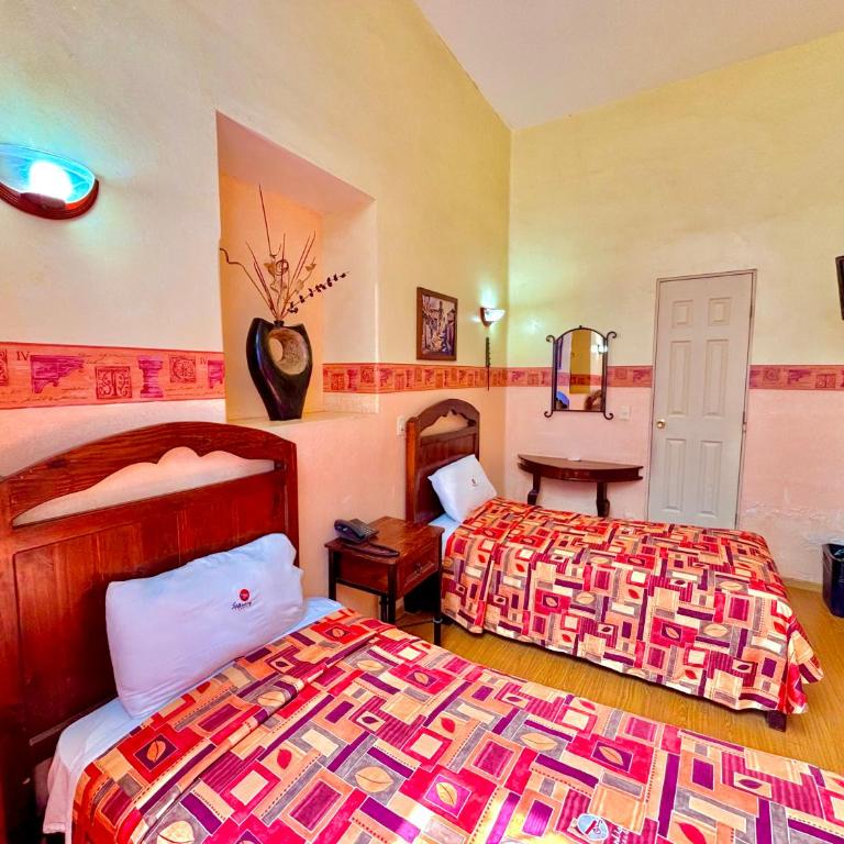 Hotel La Alhondiga - Habitación Doble - 2 camas - 2