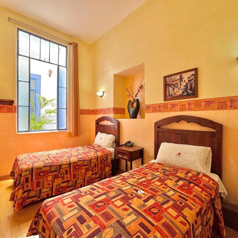 Hotel La Alhondiga - Habitación Doble - 2 camas - 1