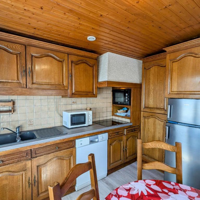 Chalet familial à La Bresse, proche randonnées, WIFI, animaux admis - FR-1-589-425 - Ferienhaus - 30