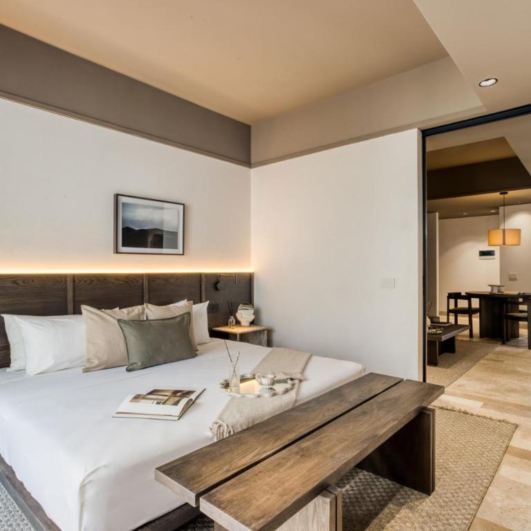 Collections by ULIV Palacio - Two-Bedroom Apartment with Balcony - 4