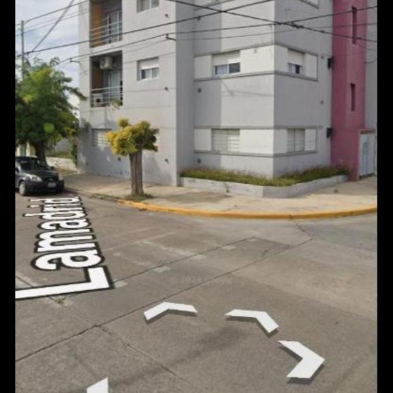 Dpto con balcón - One-Bedroom Apartment - 13