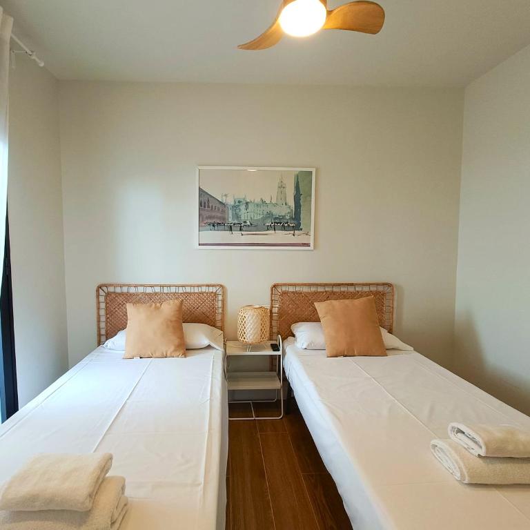 San José Suites 3 Hab, Piscina, solárium y WiFi - Three-Bedroom Vacation Home - 19